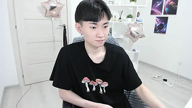 Snapshot of Miram_Yu chatting on February 16, 2:20 am Miram Yu online show from February 16, 2:20 am