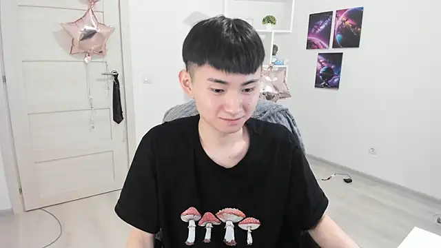 Snapshot of Miram_Yu chatting on March 15, 6:43 pm Miram Yu online show from March 15, 6:43 pm