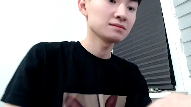 Snapshot of Miram_Yu chatting on October 1, 6:03 pm Miram Yu online show from October 1, 6:03 pm