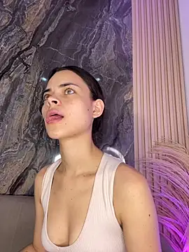 HannaRhodes online show from September 18, 1:24 pm