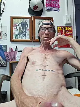 Undercover Pornstar online show from July 3, 9:43 pm