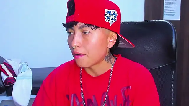 Im Mathias online show from February 19, 1:23 am