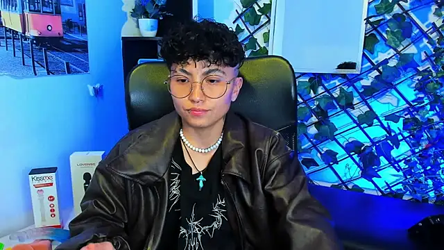 Im Mathias online show from April 26, 2:31 am