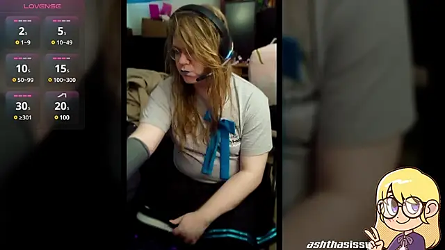 AshThaSissy online show from January 3, 9:15 pm