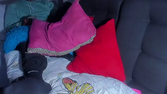 Snapshot of ray_long222 chatting on February 24, 8:34 am ray long222 online show from February 24, 8:34 am