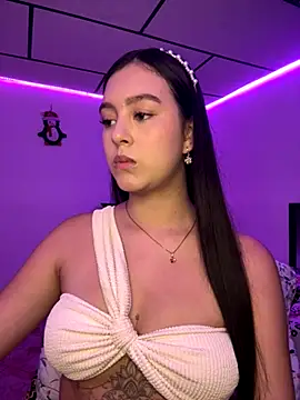 Snapshot of kanne_mia chatting on October 15, 9:15 pm kanne mia online show from October 15, 9:15 pm