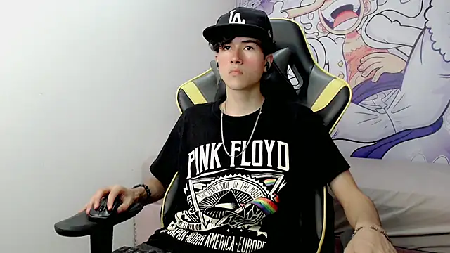 johnny cagee online show from January 17, 4:06 am