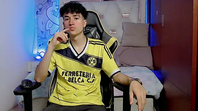 johnny cagee online show from October 21, 4:46 am