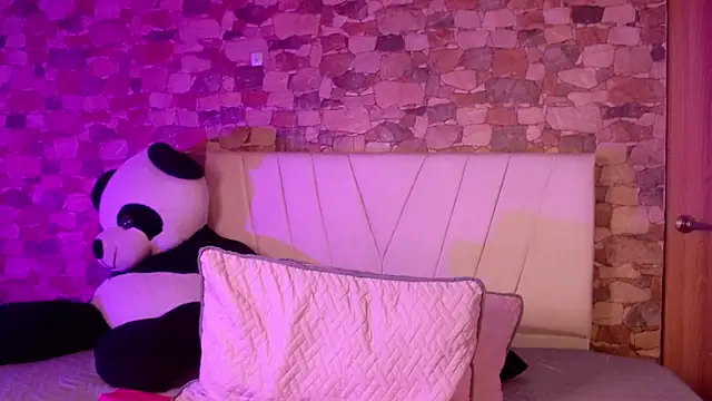 julz 03 online show from March 14, 6:30 am