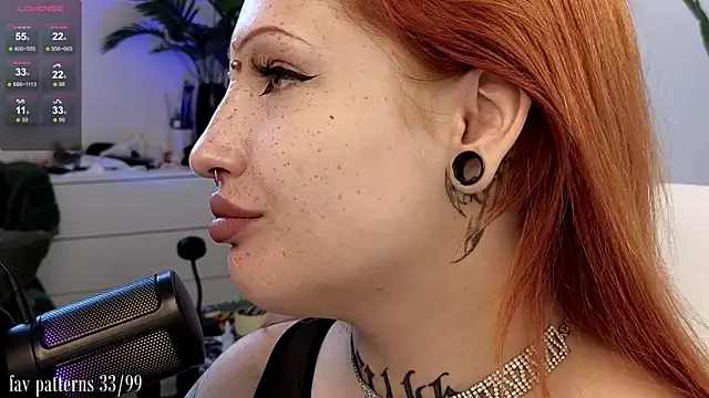 violetviolator online show from March 22, 5:28 am