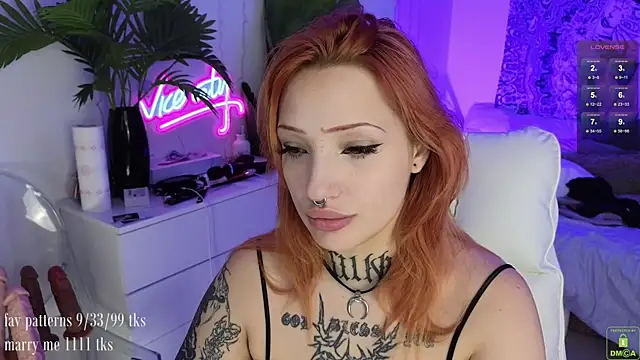 violetviolator online show from September 17, 4:36 am