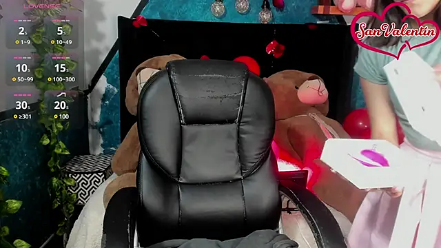  Sophie  miller online show from February 16, 7:05 pm