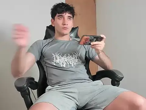 leo030809 online show from March 25, 11:44 pm