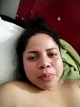 Snapshot of Elaa_euphoria chatting on December 22, 4:17 pm Elaa euphoria online show from December 22, 4:17 pm