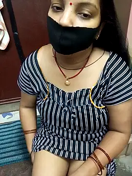 Snapshot of Manjudear chatting on July 14, 2:05 am Manjudear online show from July 14, 2:05 am