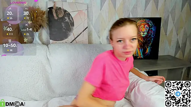 Michelle Blond online show from September 16, 7:09 am