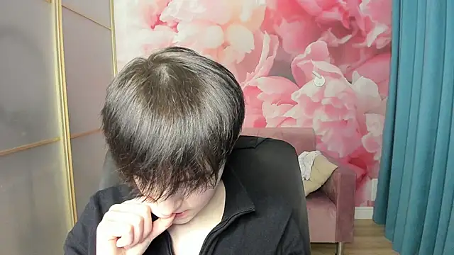 Snapshot of EmiliaYours chatting on January 5, 4:27 pm EmiliaYours online show from January 5, 4:27 pm