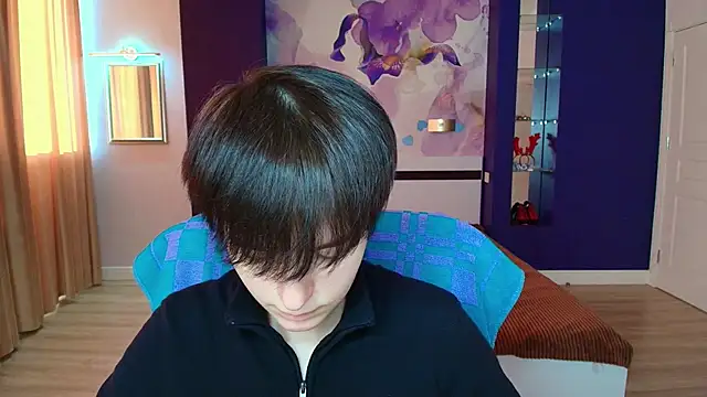 Snapshot of EmiliaYours chatting on January 19, 1:12 pm EmiliaYours online show from January 19, 1:12 pm