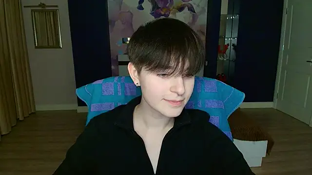 Snapshot of EmiliaYours chatting on January 20, 4:34 pm EmiliaYours online show from January 20, 4:34 pm