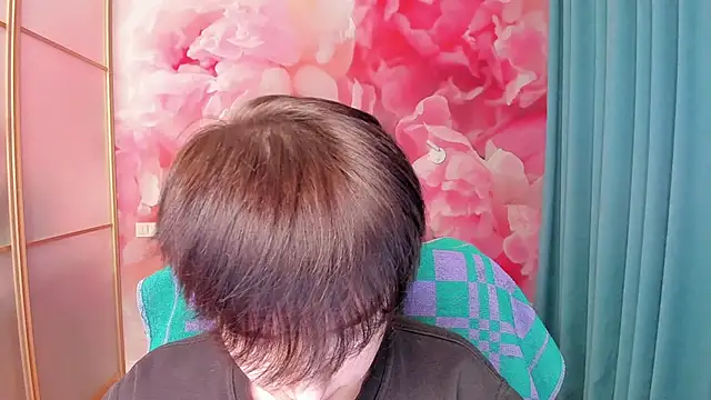 Snapshot of EmiliaYours chatting on January 24, 5:11 pm EmiliaYours online show from January 24, 5:11 pm