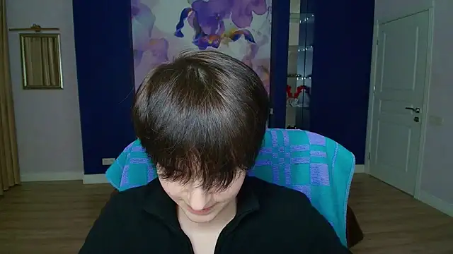 Snapshot of EmiliaYours chatting on February 1, 4:33 pm EmiliaYours online show from February 1, 4:33 pm