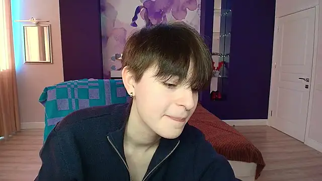 Snapshot of EmiliaYours chatting on February 9, 1:03 pm EmiliaYours online show from February 9, 1:03 pm