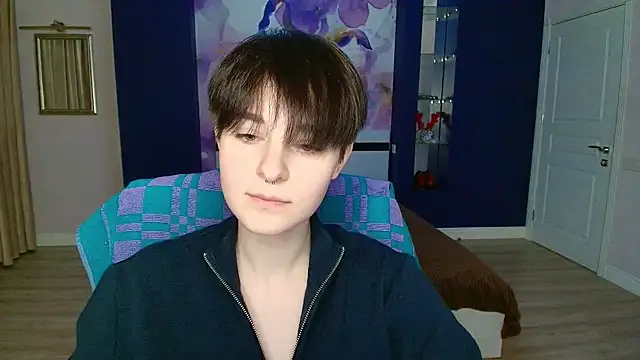 Snapshot of EmiliaYours chatting on February 9, 4:50 pm EmiliaYours online show from February 9, 4:50 pm