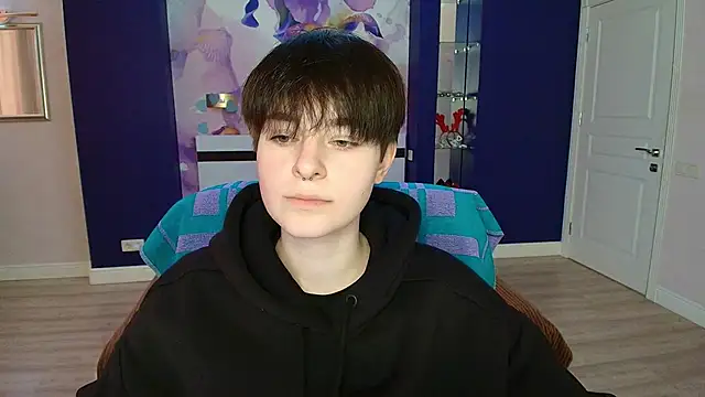 Snapshot of EmiliaYours chatting on February 15, 2:11 pm EmiliaYours online show from February 15, 2:11 pm