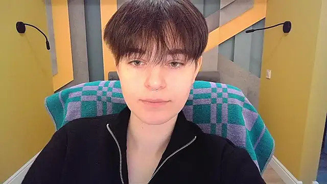 Snapshot of EmiliaYours chatting on March 22, 1:19 pm EmiliaYours online show from March 22, 1:19 pm