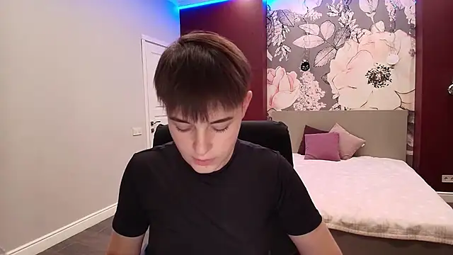 Snapshot of EmiliaYours chatting on September 26, 3:16 pm EmiliaYours online show from September 26, 3:16 pm