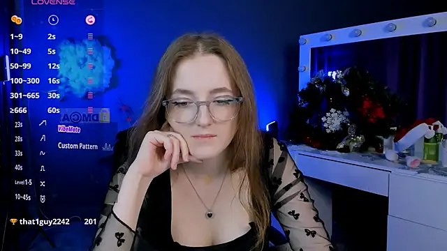 Snapshot of luna_berryy chatting on January 11, 3:23 am luna berryy online show from January 11, 3:23 am