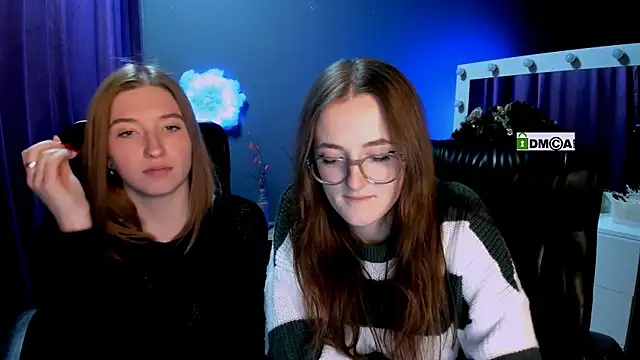 Snapshot of luna_berryy chatting on February 6, 11:26 pm luna berryy online show from February 6, 11:26 pm