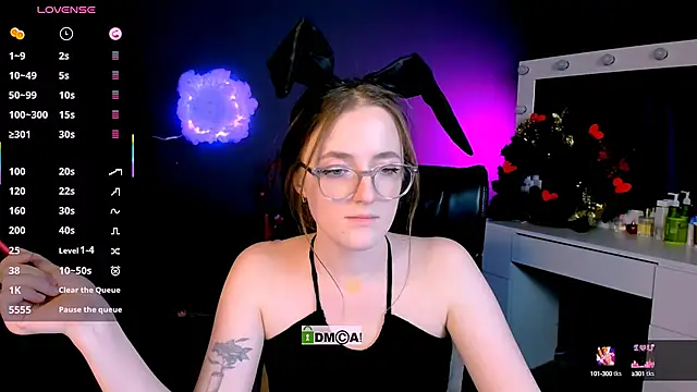 Snapshot of luna_berryy chatting on February 22, 2:39 am luna berryy online show from February 22, 2:39 am