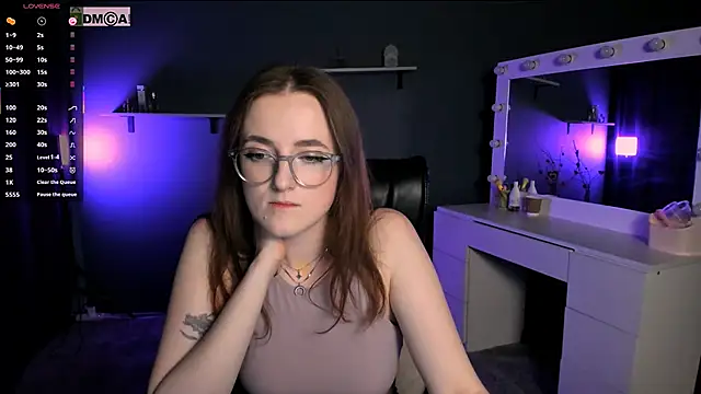 Snapshot of luna_berryy chatting on March 12, 12:42 am luna berryy online show from March 12, 12:42 am