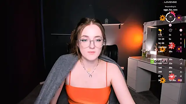 Snapshot of luna_berryy chatting on March 22, 2:48 am luna berryy online show from March 22, 2:48 am