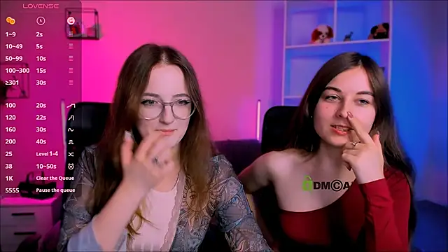 Snapshot of luna_berryy chatting on November 29, 8:12 pm luna berryy online show from November 29, 8:12 pm