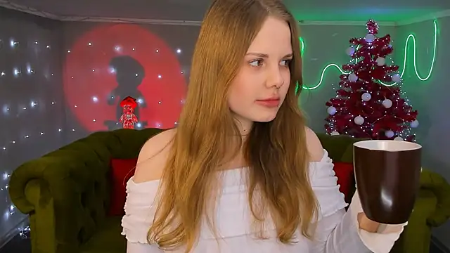 holy kitty online show from December 24, 7:11 pm