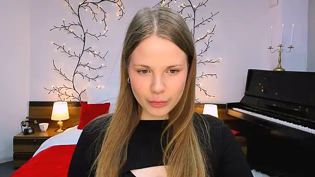 holy kitty online show from January 30, 9:15 am