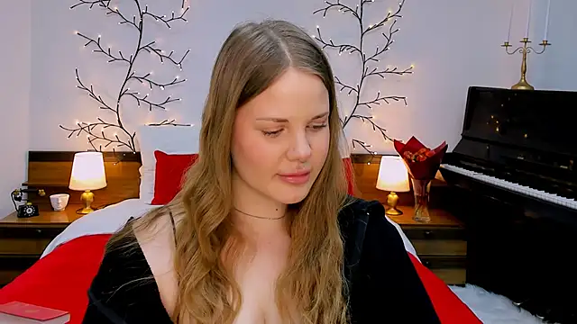 holy kitty online show from February 5, 10:19 am