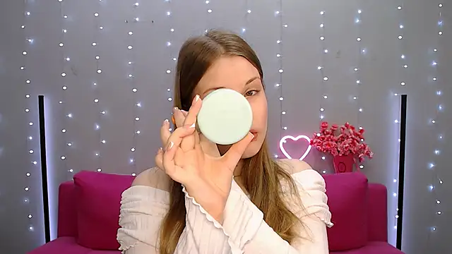 holy kitty online show from March 12, 6:18 am