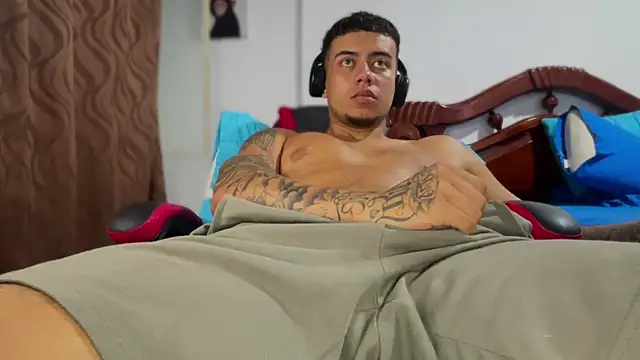 DuoHotLive online show from November 29, 4:26 am