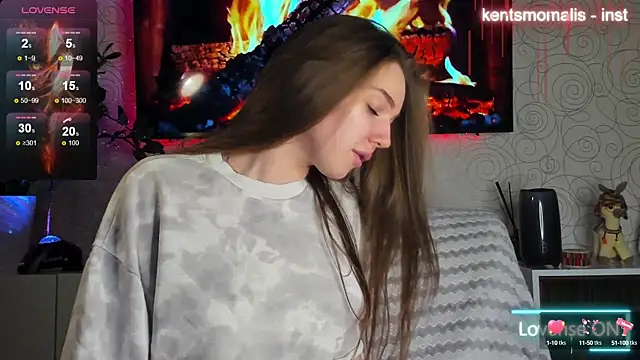 Snapshot of KentsMomAliss chatting on January 18, 12:04 pm KentsMomAliss online show from January 18, 12:04 pm