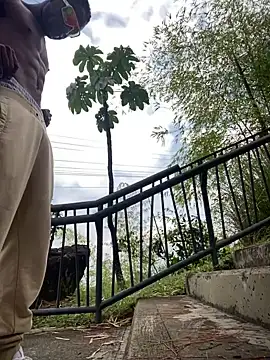 Snapshot of ElNegroRony chatting on February 7, 3:52 pm ElNegroRony online show from February 7, 3:52 pm