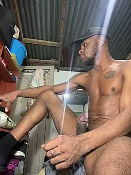 Snapshot of ElNegroRony chatting on December 17, 8:59 pm ElNegroRony online show from December 17, 8:59 pm