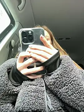 KitteCat online show from February 15, 10:11 am