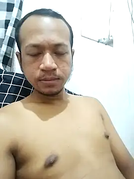 dark boy28 online show from November 7, 7:25 pm