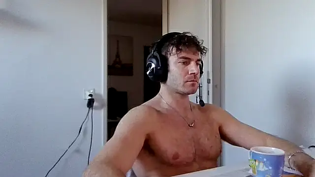 alpha-hunk online show from January 15, 1:37 pm