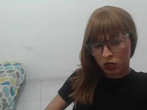 estefania224 online show from March 17, 11:13 am