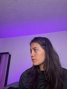 aurora divine online show from April 17, 7:06 pm