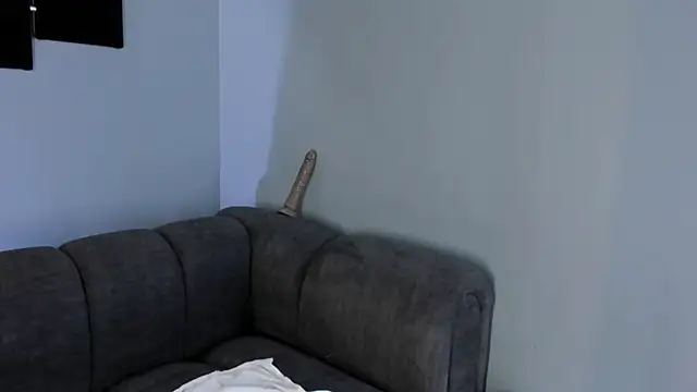 Snapshot of maddy_walker chatting on February 5, 2:19 am maddy walker online show from February 5, 2:19 am